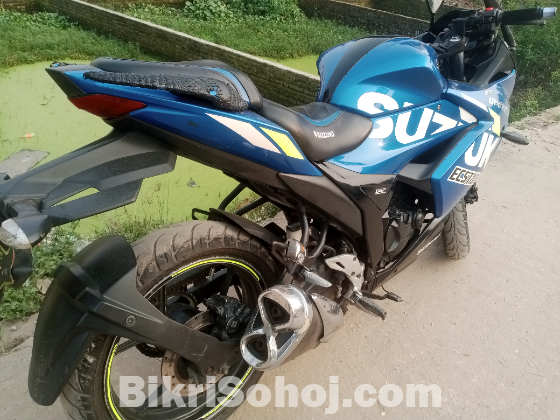 Suzuki gixxer fi abs